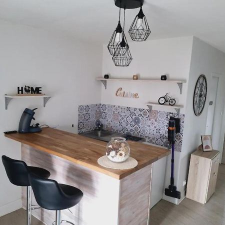 Appartement F2 Centre-Ville Issoire Avec Jolie Vue Exteriér fotografie