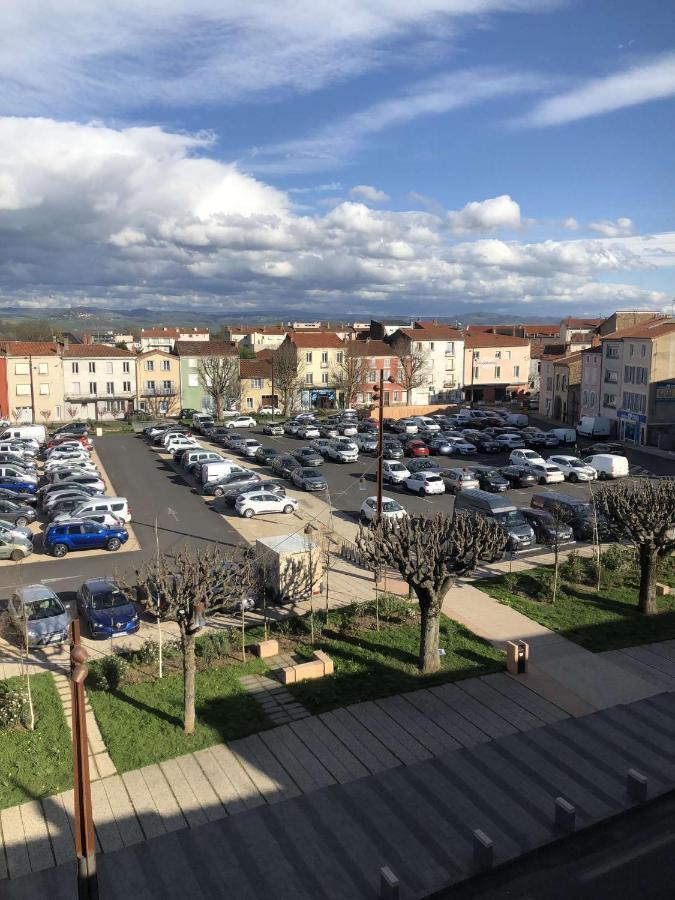 Appartement F2 Centre-Ville Issoire Avec Jolie Vue Exteriér fotografie